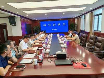 江苏南通电力材料企业来我县展开投资洽谈，共谋电工器材市场布局